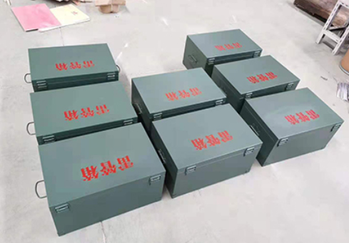 靖州炸药箱和雷管箱一般是怎么存放的？